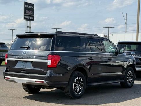 Used 2024 Ford Expedition Max XLT AWD/4WD image 40