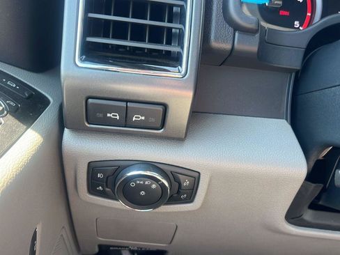Used 2022 Ford F350 XLT w/ XLT Value Package AWD/4WD image 15
