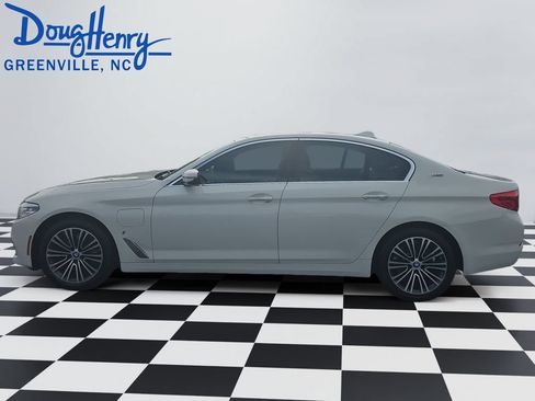 Used 2018 BMW 530e RWD image 2