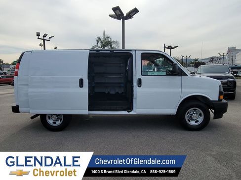 New 2026 Chevrolet Express 2500 w/ Driver Convenience Package RWD image 11