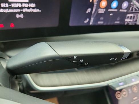 Used 2023 Lucid Air Touring image 41