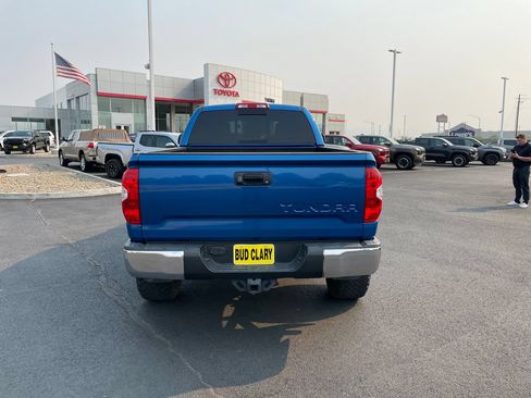 Used 2016 Toyota Tundra SR5 w/ TRD Off Road Package AWD/4WD image 4