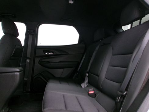 Used 2023 Chevrolet TrailBlazer RS w/ Convenience Package AWD/4WD image 9
