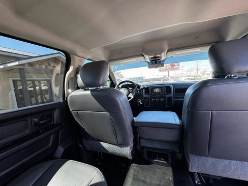 Used 2018 RAM 2500 Tradesman w/ Chrome Appearance Group AWD/4WD image 16