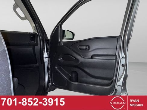 Used 2024 Nissan Frontier S w/ Technology Package RWD image 27