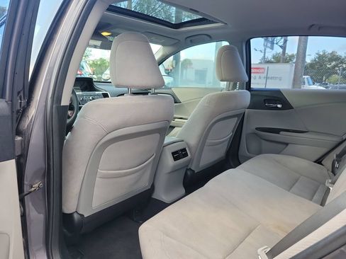Used 2014 Honda Accord EX image 12
