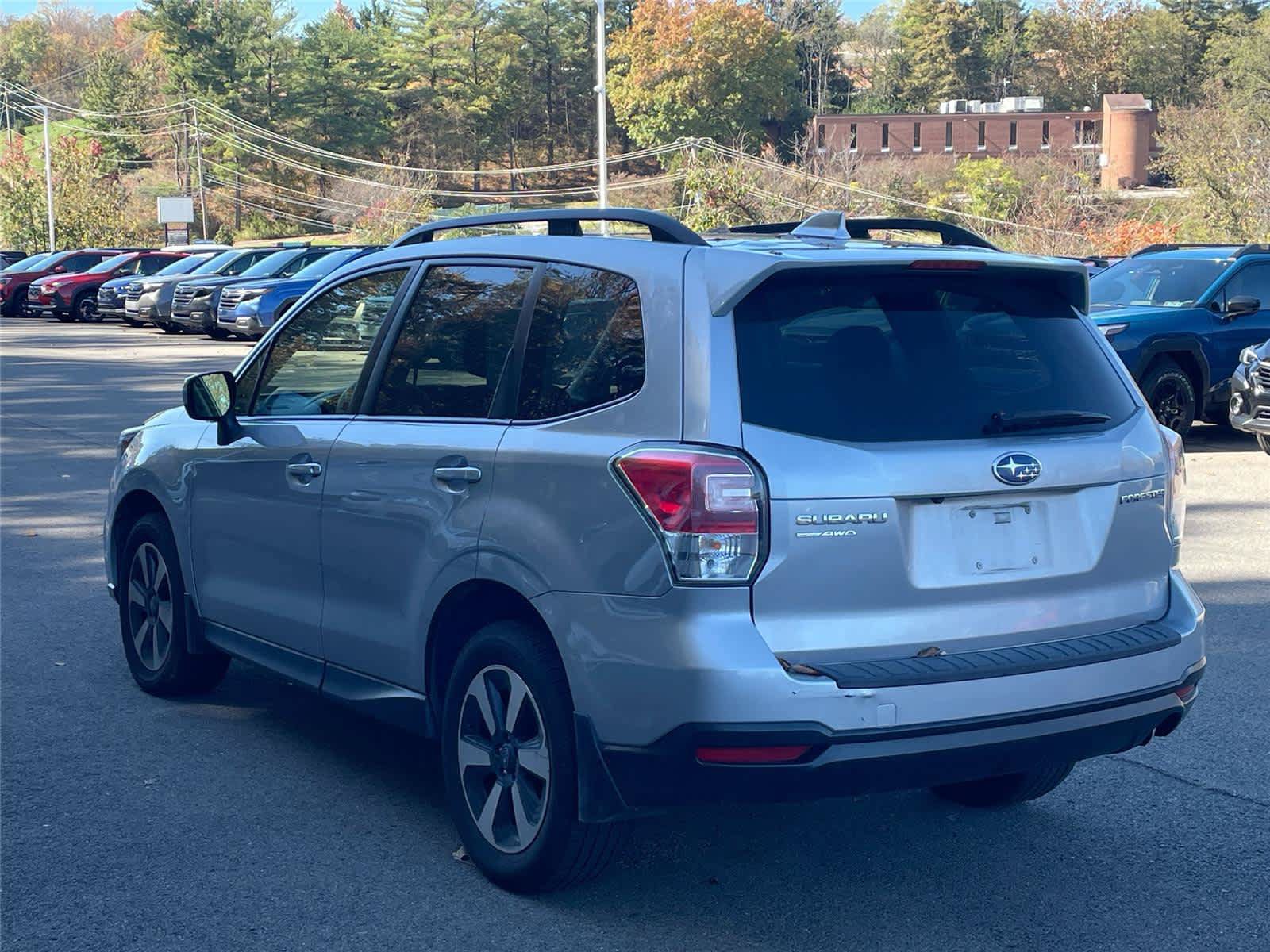 Used 2018 Subaru Forester 2.5i Premium w/ All-Weather Package AWD/4WD image 3