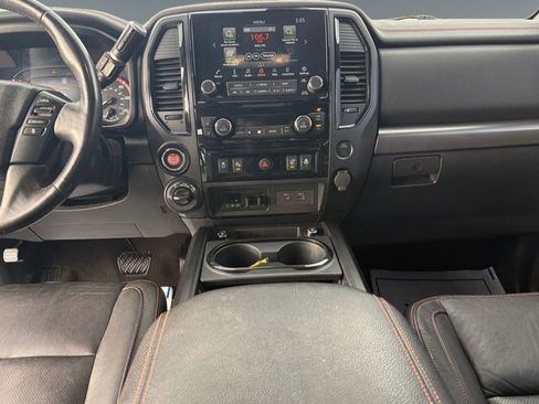 Used 2020 Nissan Titan PRO-4X w/ Pro-4x Convenience Package image 11