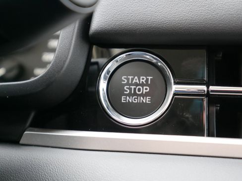 New 2026 Mitsubishi Outlander SE image 29