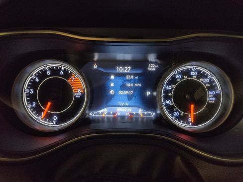 Used 2019 Jeep Cherokee Limited AWD/4WD image 23