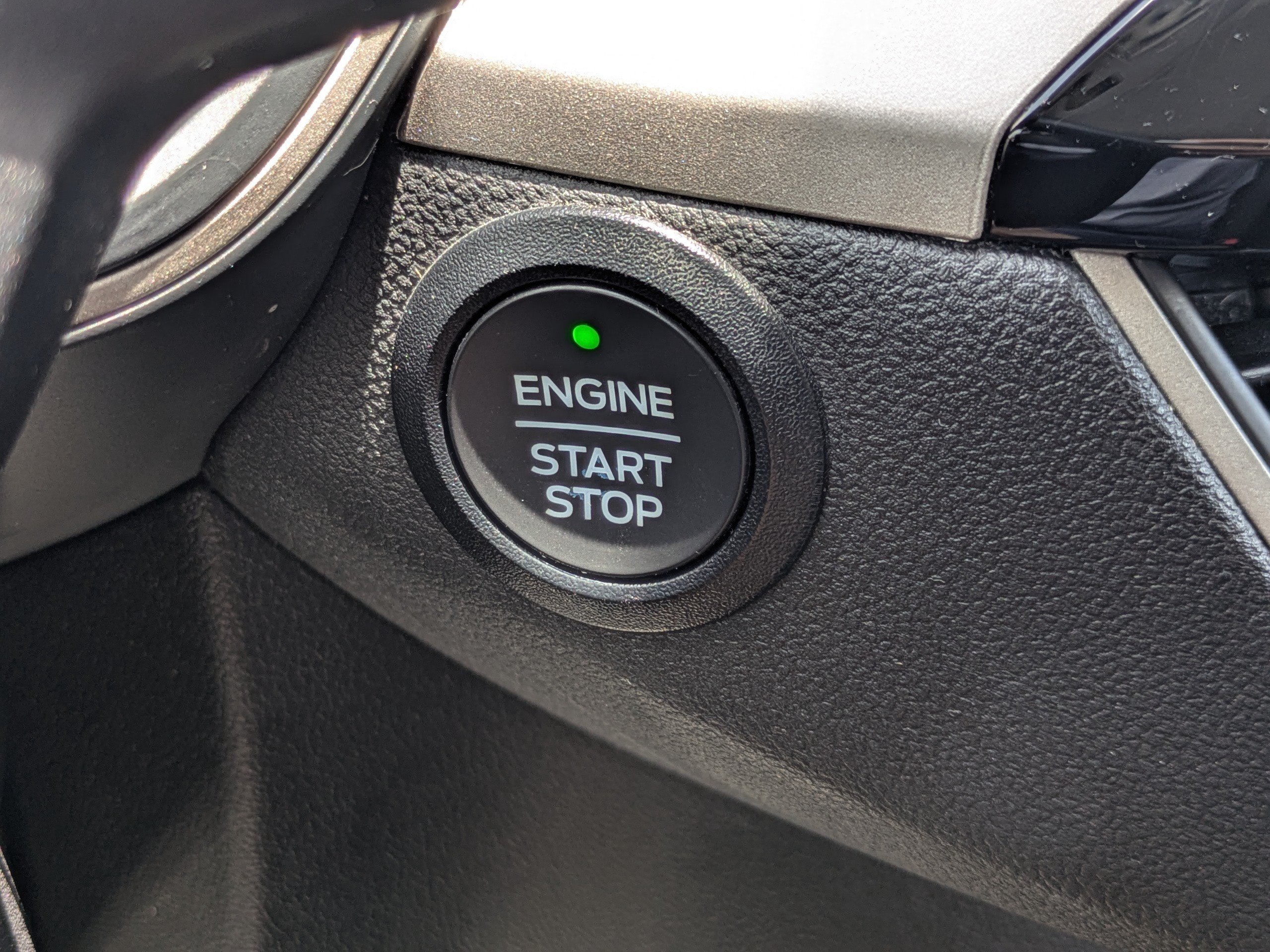 Used 2022 Ford Escape SE AWD/4WD image 25