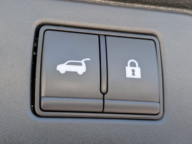 Used 2026 Nissan Rogue SL AWD/4WD image 18