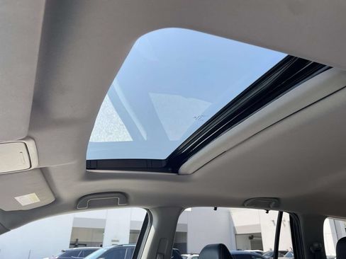 Used 2021 Honda Pilot Special Edition image 17