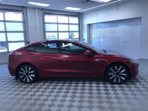 Used 2024 Tesla Model 3 Long Range AWD/4WD image 31