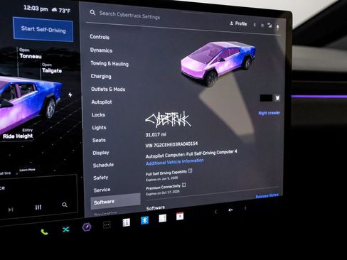 Used 2024 Tesla Cybertruck AWD Crew Cab image 19