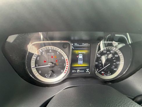 Used 2018 Nissan Titan PRO-4X w/ Pro-4x Utility Package image 16