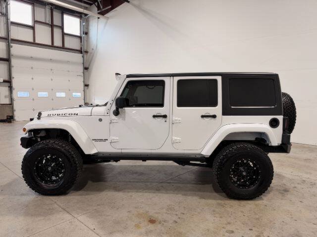 Used 2015 Jeep Wrangler Unlimited Rubicon w/ Connectivity Group AWD/4WD image 9