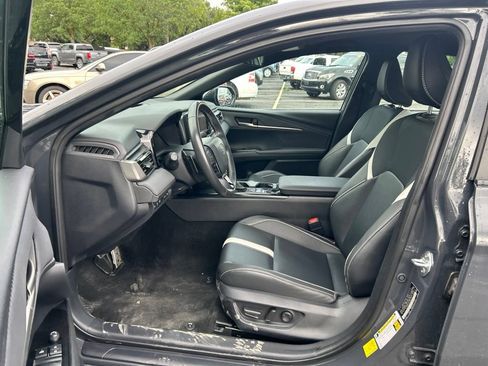 Used 2025 Toyota Camry SE FWD image 7