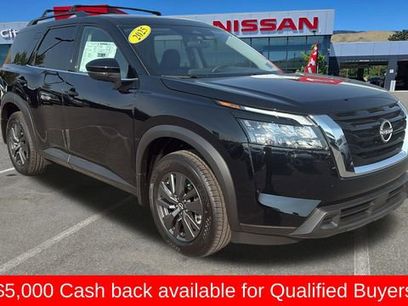 New 2025 Nissan Pathfinder SV