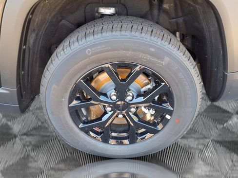 New 2025 Jeep Grand Cherokee L Altitude AWD/4WD image 21