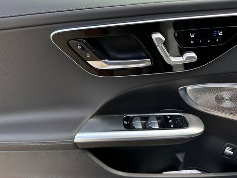 New 2025 Mercedes-Benz C 300 Sedan image 23