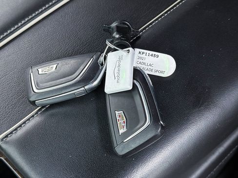Used 2021 Cadillac Escalade Sport Platinum w/ Heavy-Duty Trailer Package image 47