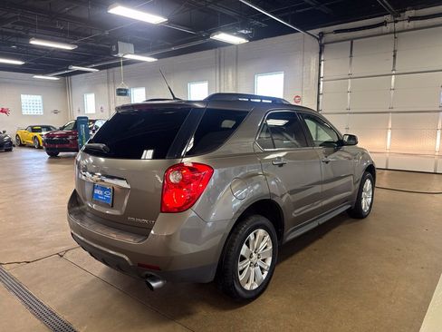 Used 2011 Chevrolet Equinox LT w/ Driver Convenience Package FWD image 3