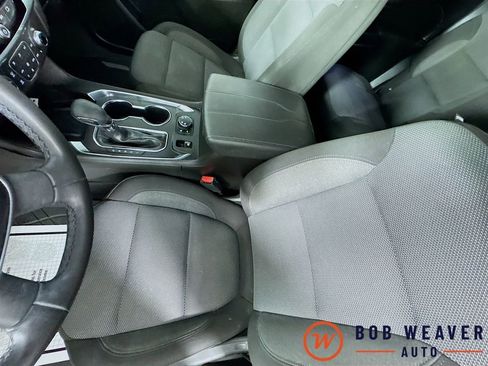Used 2023 Chevrolet Traverse LT w/ Rear Camera Mirror Package AWD/4WD image 26