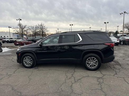 Used 2022 Chevrolet Traverse LT w/ LPO, Floor Liner Package image 2