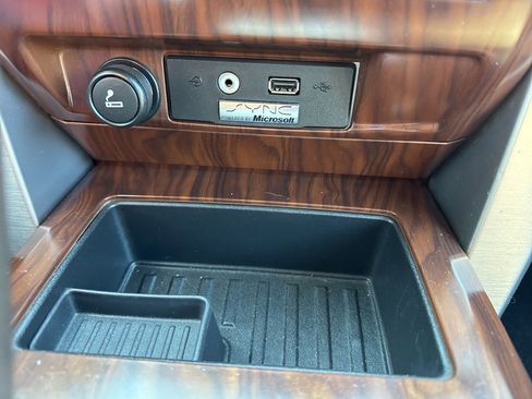 Used 2009 Ford F150 Platinum image 19