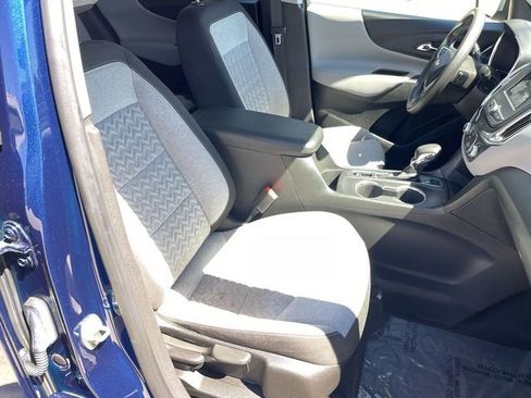 Used 2022 Chevrolet Equinox LS w/ LS Convenience Package AWD/4WD image 17