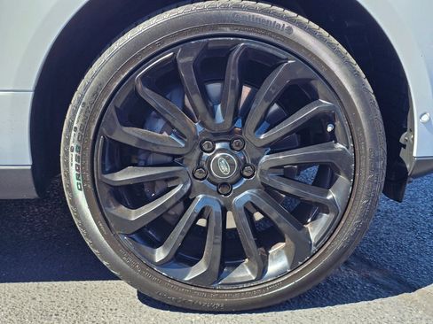 Used 2017 Land Rover Range Rover HSE AWD/4WD image 9