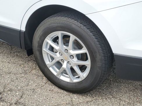 Certified 2024 Chevrolet Equinox LT image 32