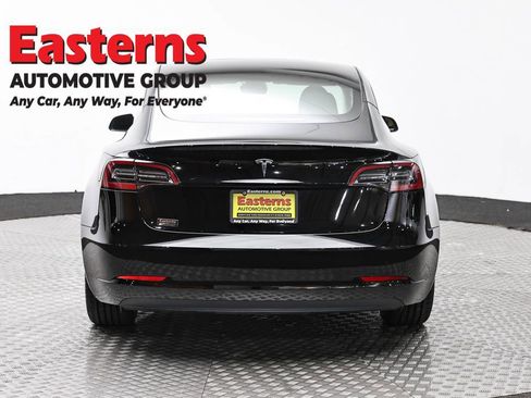 Used 2023 Tesla Model 3 Standard Range image 6