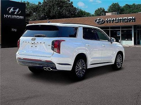 Used 2025 Hyundai Palisade Calligraphy AWD/4WD image 11