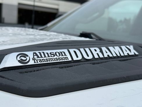 Used 2024 Chevrolet Silverado 2500 LT w/ Convenience Package image 37