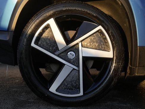 Used 2023 Fisker Ocean Extreme image 11