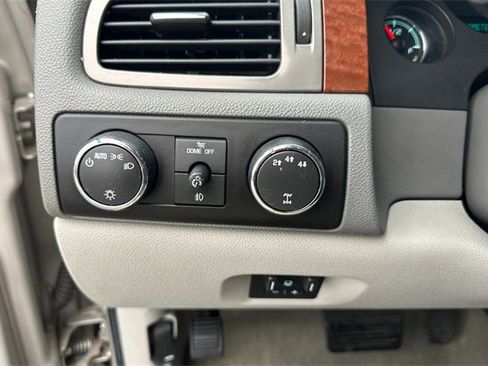 Used 2008 GMC Sierra 3500 SLT w/ Convenience Package image 25