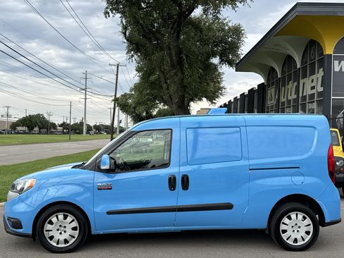 Used 2018 RAM ProMaster City Tradesman SLT FWD image 2