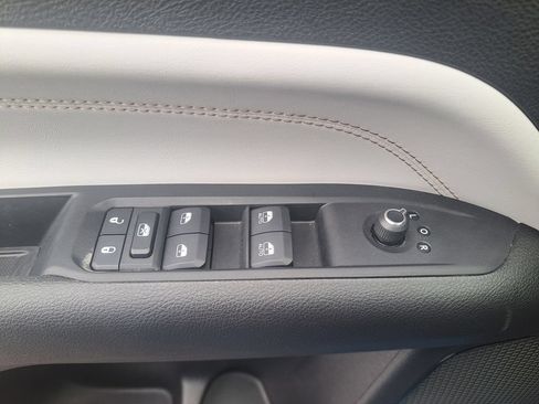 Certified 2022 Jeep Compass Limited AWD/4WD image 25