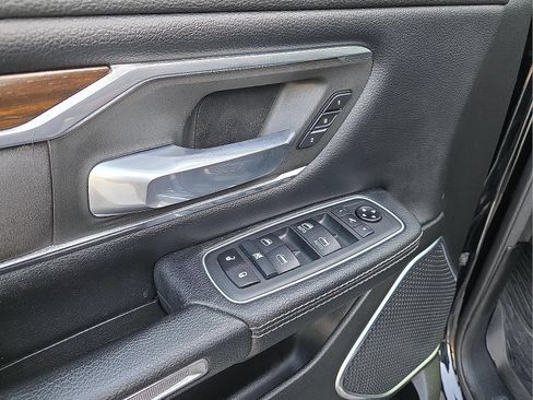 Used 2021 RAM 1500 Laramie AWD/4WD image 15