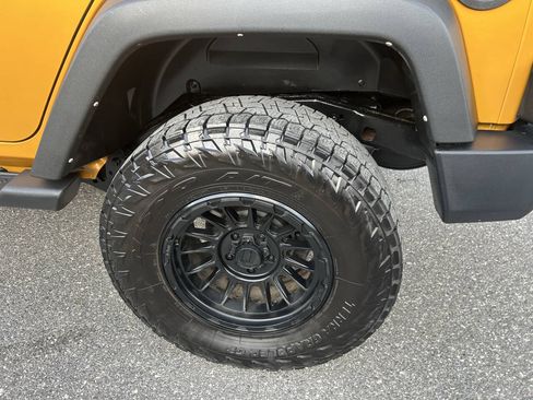 Used 2014 Jeep Wrangler Unlimited Sport w/ Quick Order Package 24S AWD/4WD image 11