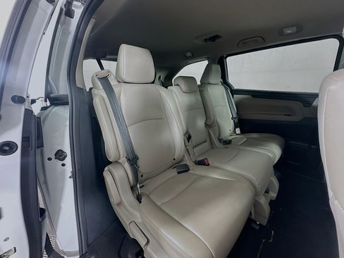 Used 2023 Honda Odyssey EX-L image 27