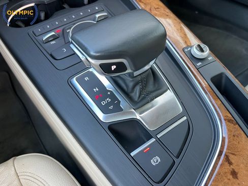 Used 2017 Audi A4 2.0T Premium w/ Convenience Package image 32