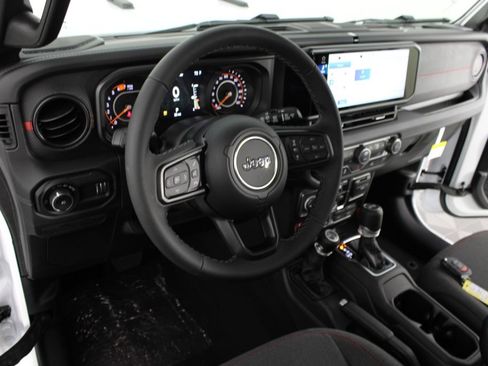 New 2026 Jeep Wrangler Unlimited Rubicon AWD/4WD image 8