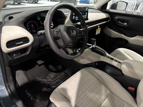 New 2026 Honda HR-V LX image 9