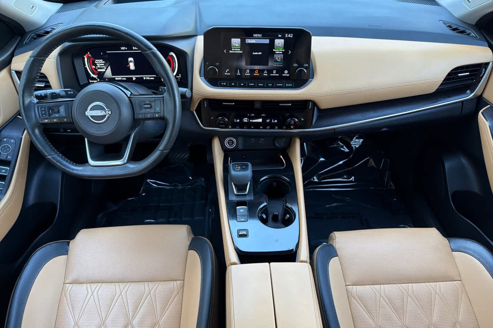 Used 2023 Nissan Rogue Platinum w/ Platinum Premium Package FWD image 3
