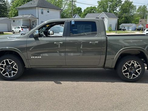 Used 2026 RAM 1500 Laramie AWD/4WD image 4
