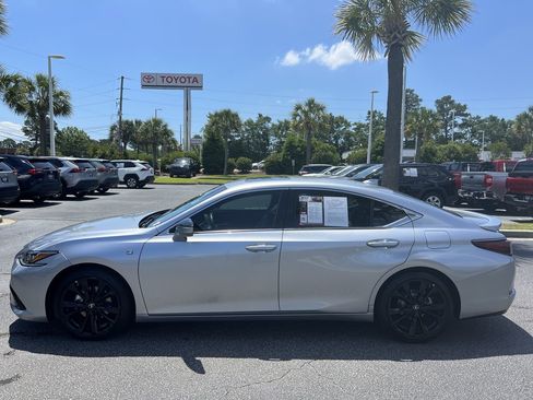 Used 2022 Lexus ES 350 F Sport w/ Accessory Package 2 FWD image 7