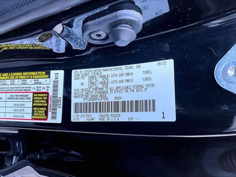 Used 2023 Toyota Tundra SR5 w/ SR5 Convenience Package AWD/4WD image 34